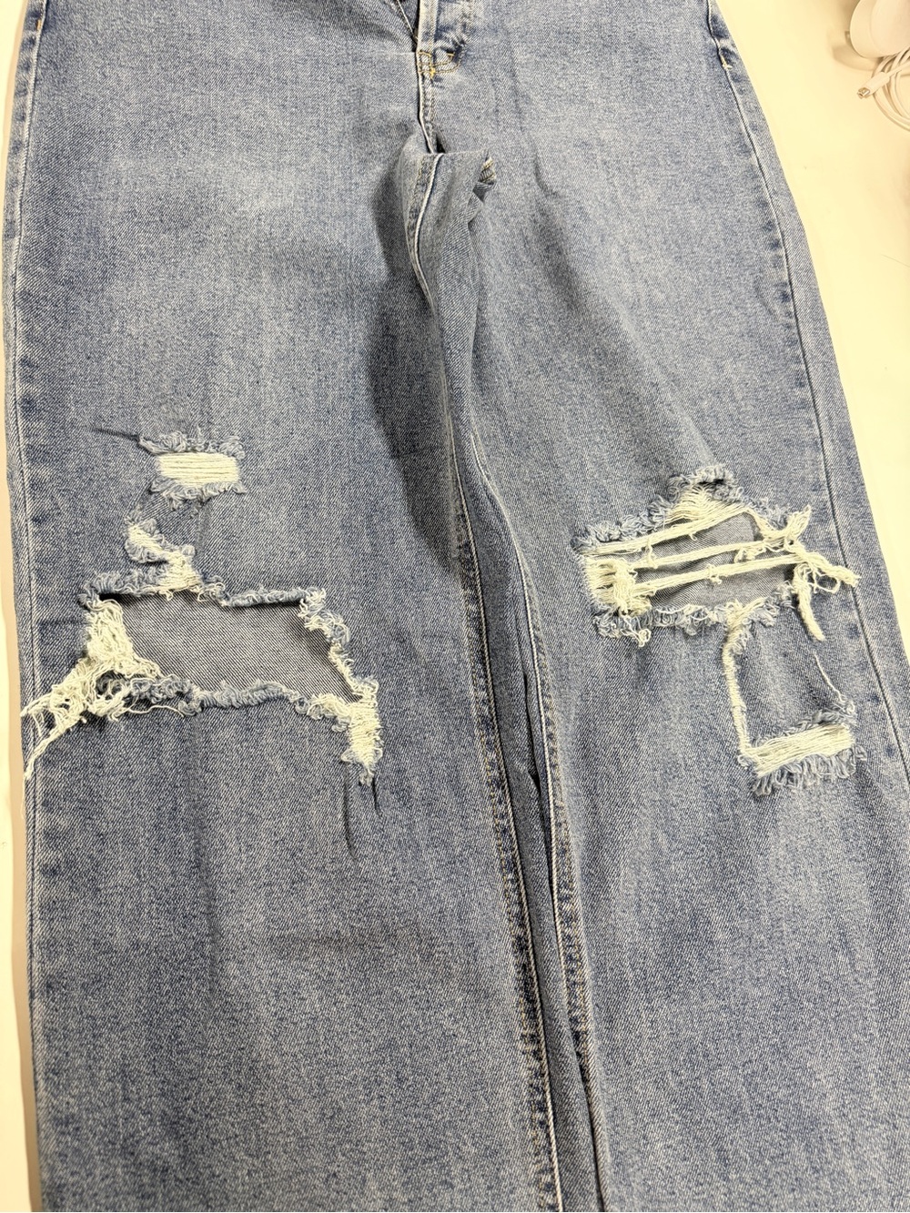 Wild Fable High Rise Straight Women's Light Blue Distressed Jeans - Picture 2 of 4